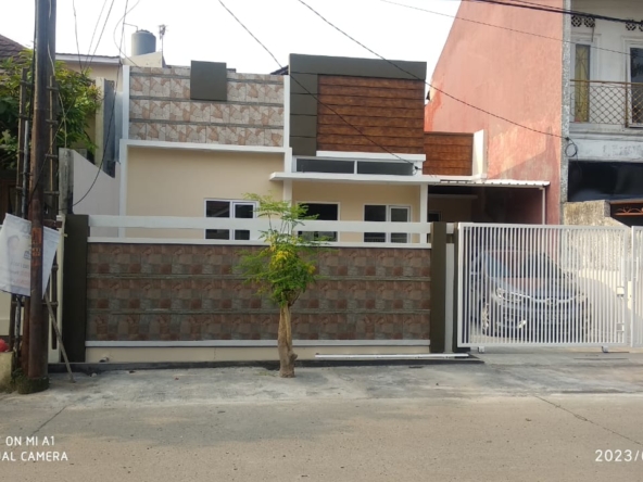 DIJUAL RUMAH CANTIK HALAMAN LUAS SATULISTING.com