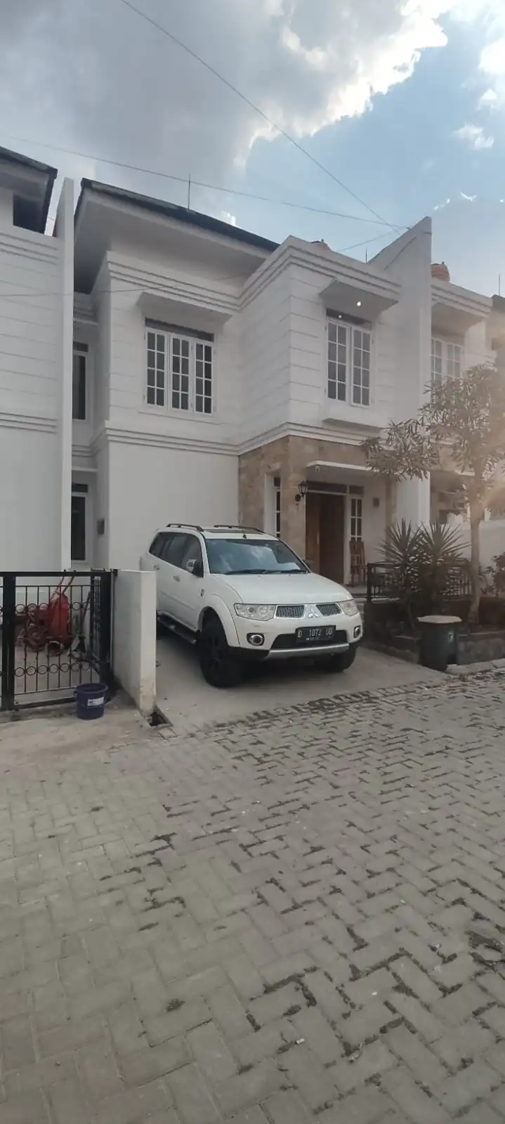 Rumah Baru Rasa Villa di Bandung Timur SATULISTING.com