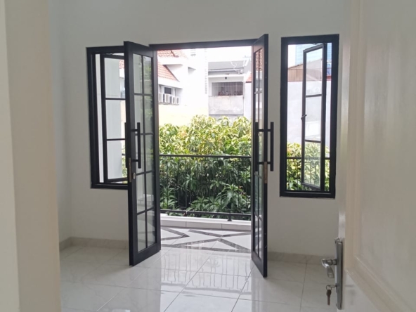 Dijual Rumah di Pondok Indah SATULISTING.com