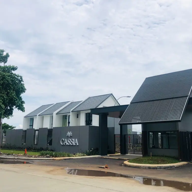 Gerbang lokasi cluster Cassia Ayodhya Garden