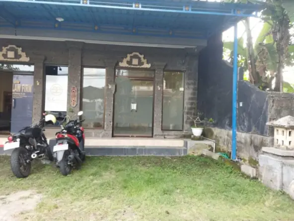 Disewakan Min 2 Tahun Ruko 2 Lantai 4×6 Pintu Kaca Padang Galak SATULISTING.com