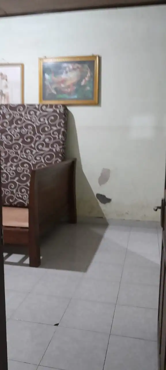 Sewa Rumah Apa Adanya 4 Kamar Tukad Badung Renon SATULISTING.com