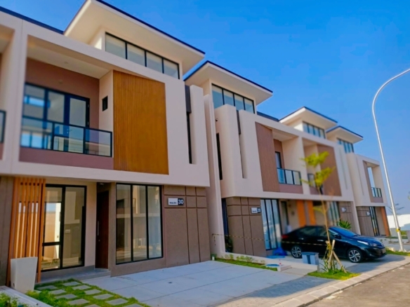 SAVASA DEPAN AEON DELTAMAS