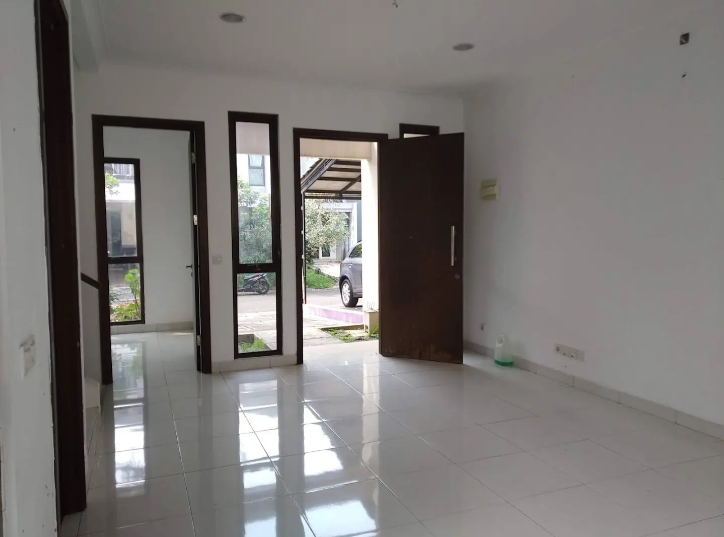 Ruang Tamu Rumah Cluster Caspia BSD