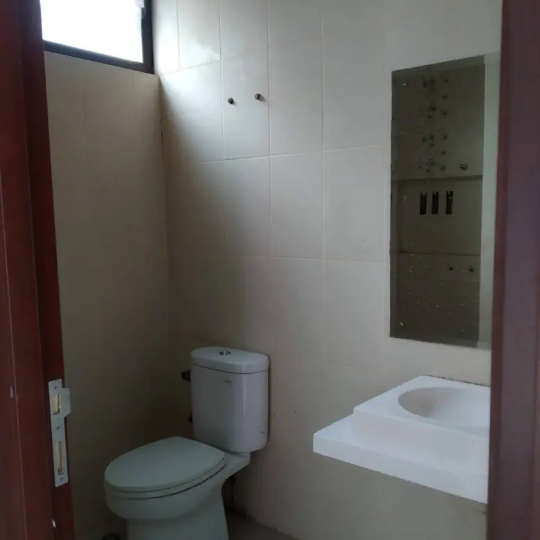 Kamar Mandi Rumah Cluster Caspia BSD