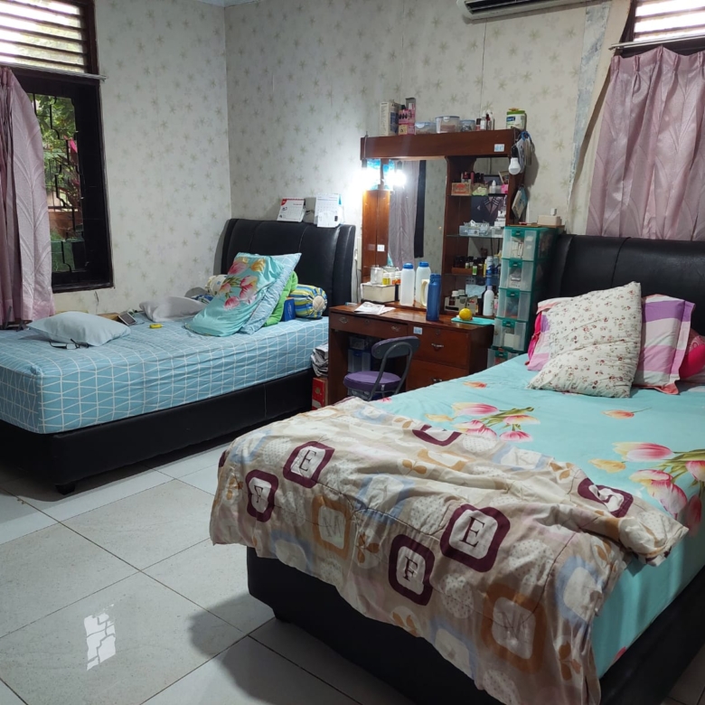 KAMAR TIDUR RUMAH PULAU PUTRI KOTA MODERNLAND TANGERANG