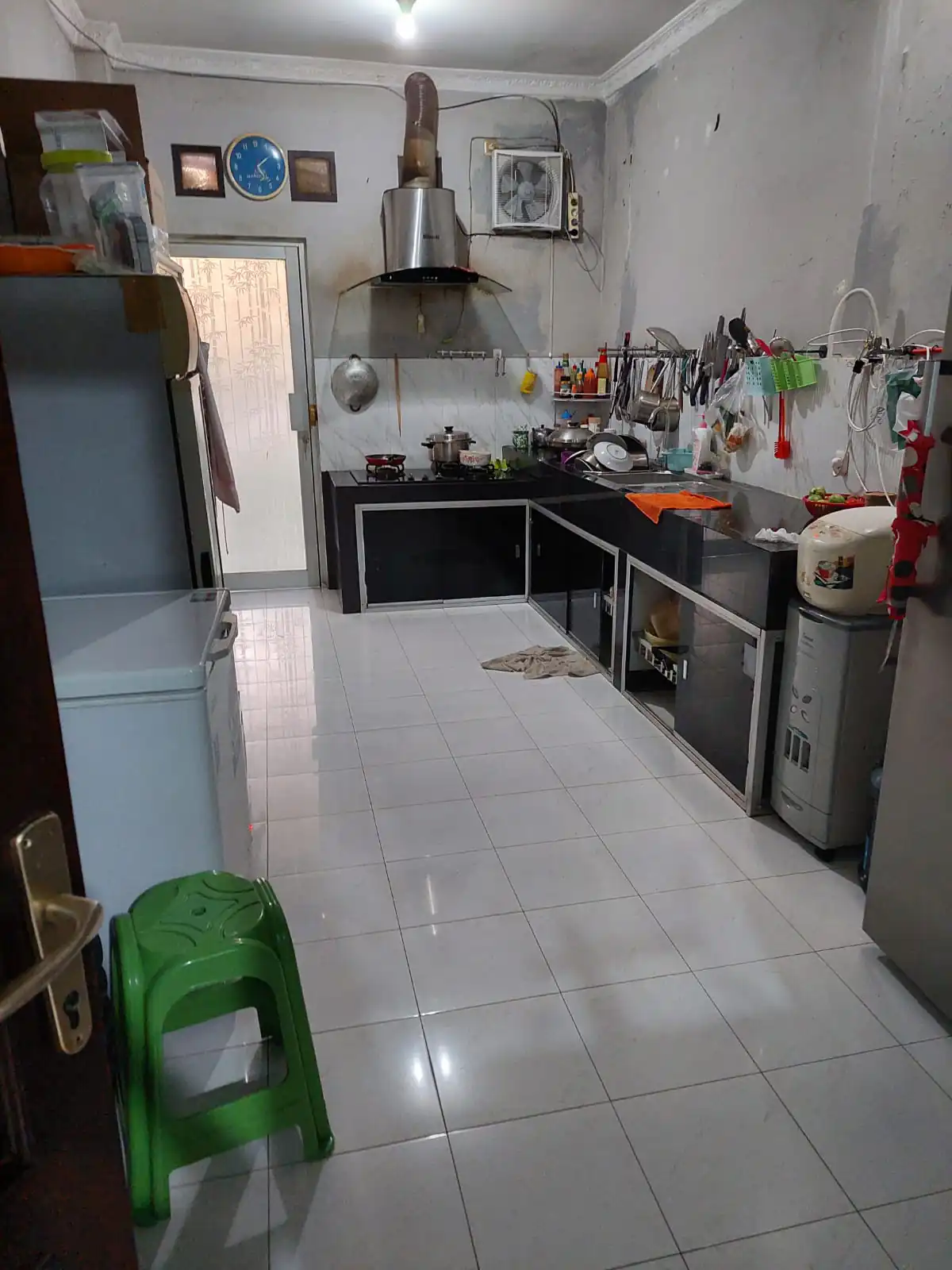 Dapur RUMAH PULAU PUTRI KOTA MODERNLAND TANGERANG