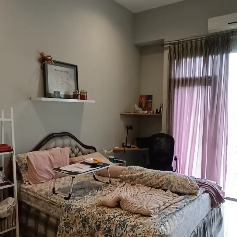Kamar tidur Rumah Kota Baru Parahyangan Tatar Pitaloka View Danau