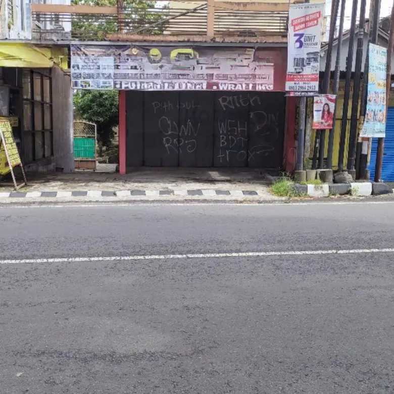 RUMAH JALAN GODEAN SLEMAN