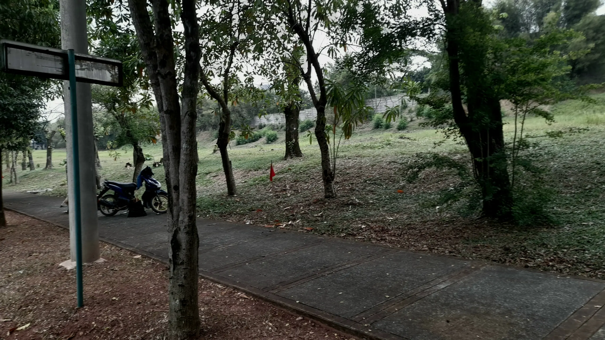 Dijual kavling Matrix lokasi di Jl. Utama Lippo Cikarang Bekasi 2