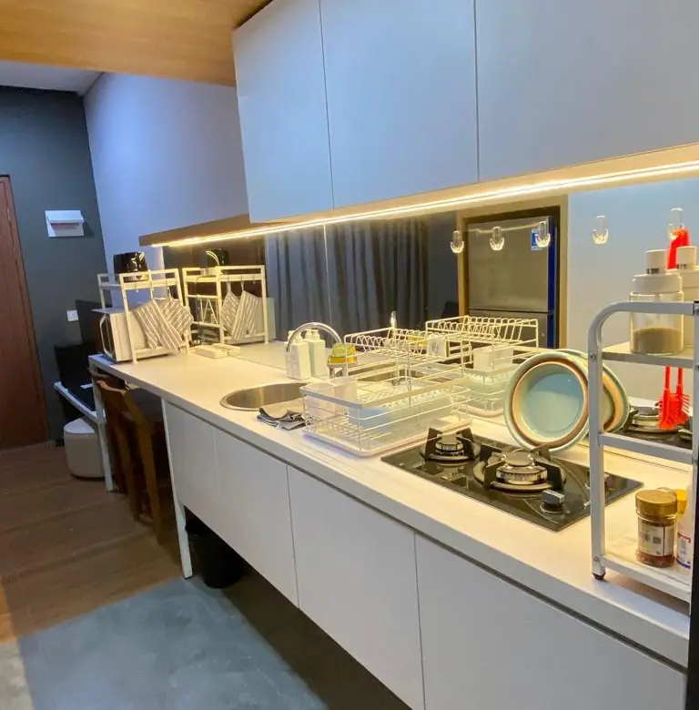 RUMAH BSD FLEEKHAUZ R FULL FURNISHED 3