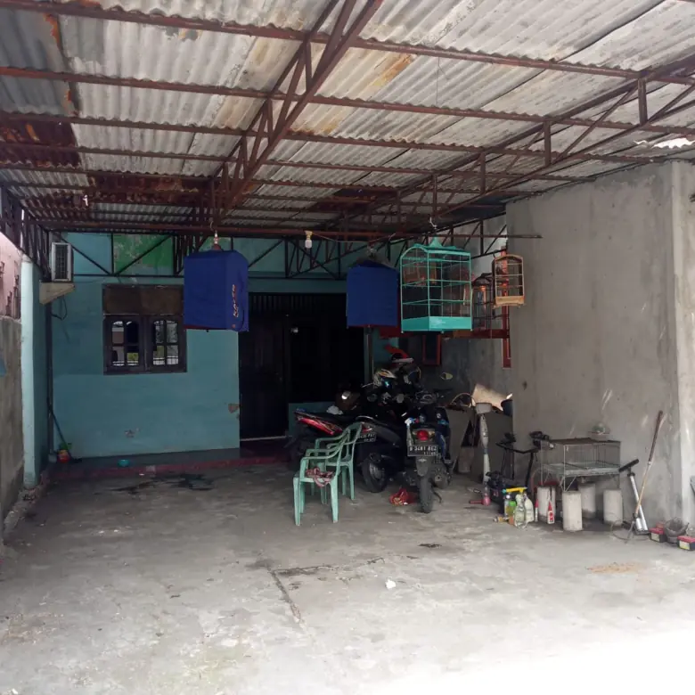 RUMAH LATUMETEN JELAMBAR