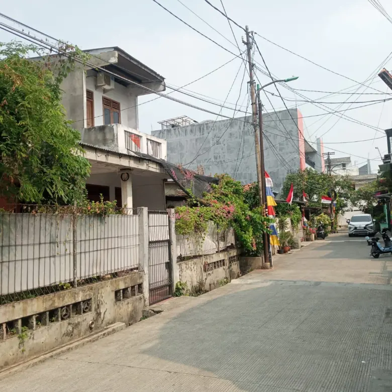 RUMAH LATUMETEN JELAMBAR JAKARTA BARAT