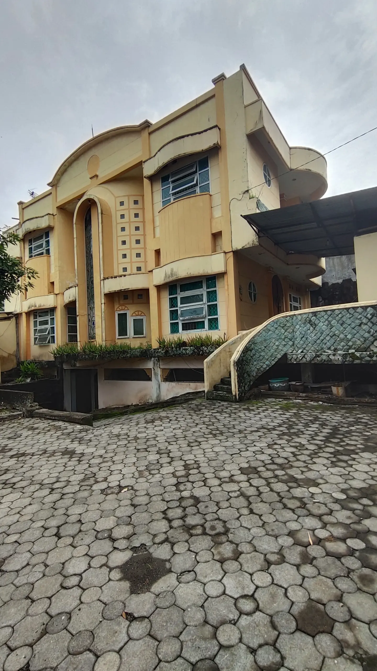RUMAH DIJUAL JALAN GODEAN SLEMAN RUMAH DIJUAL JALAN GODEAN SLEMAN