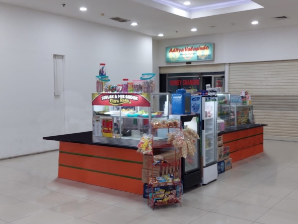 Kios di Dalam Supermall Karawaci