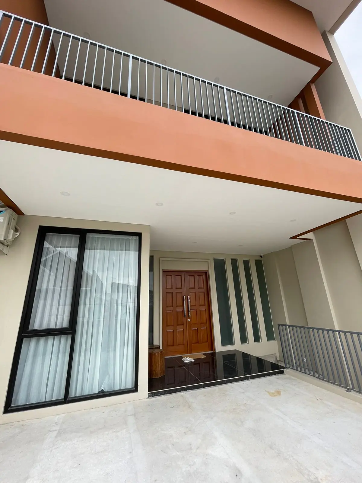 Rumah 4 Lantai Komplek Perumahan Pulomas Jakarta Timur