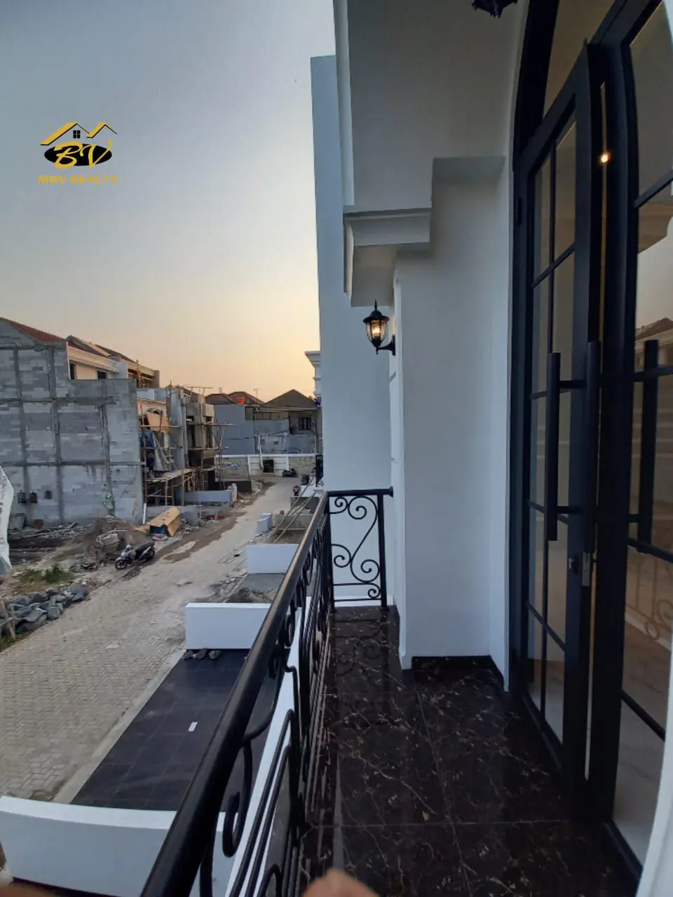 RUMAH MEWAH SIAP HUNI CLUSTER JAGAKARSA 3