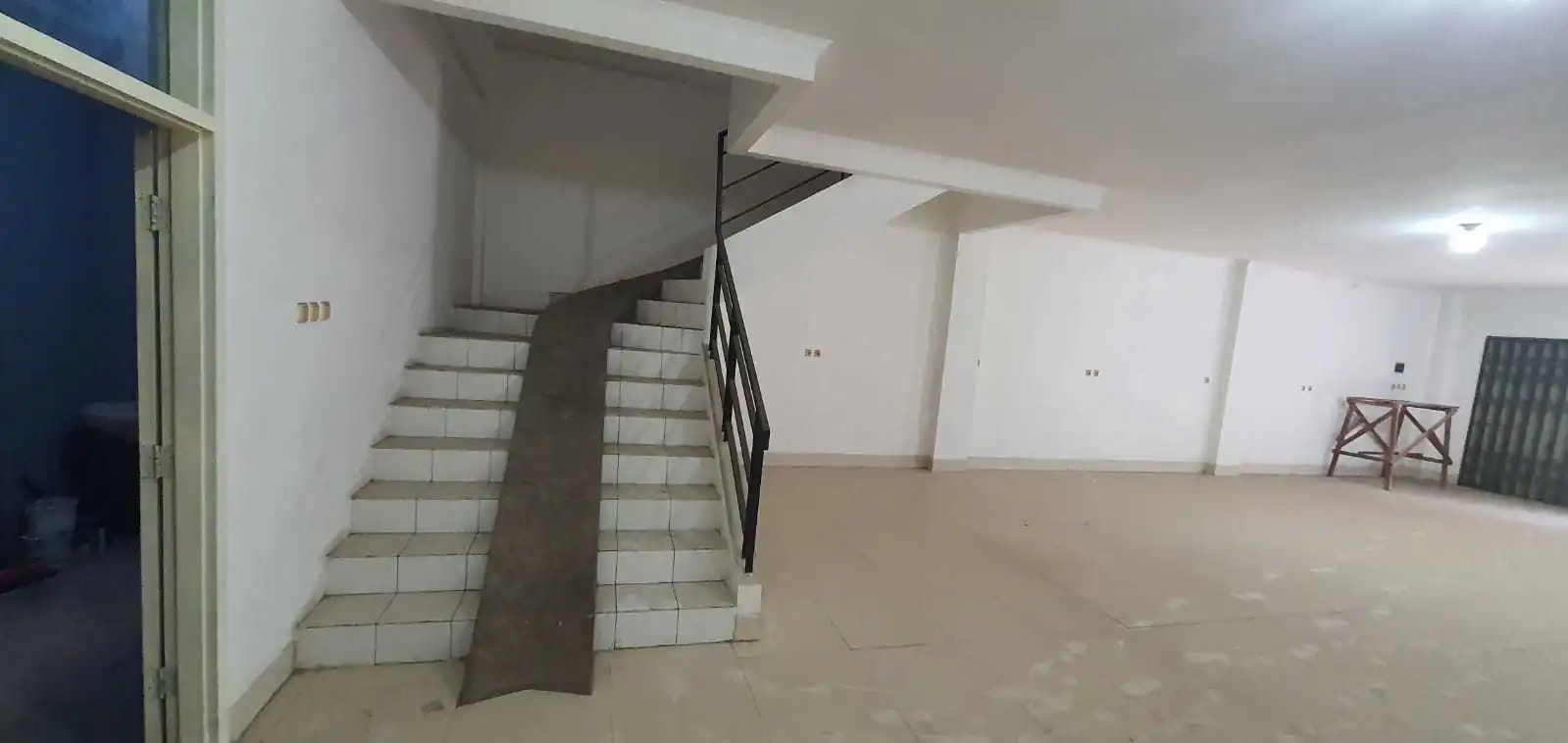 Ruko Gandeng 3 Lantai Taman Royal Tangerang 2