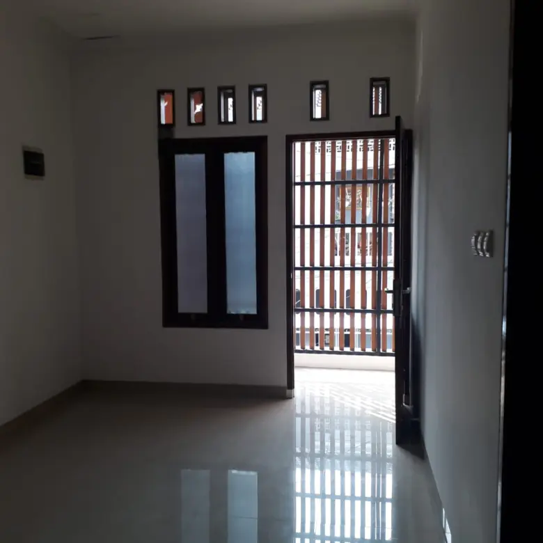 Rumah 2 Lantai Bagus Perumahan Kelapa Dua Bisa Nego 3