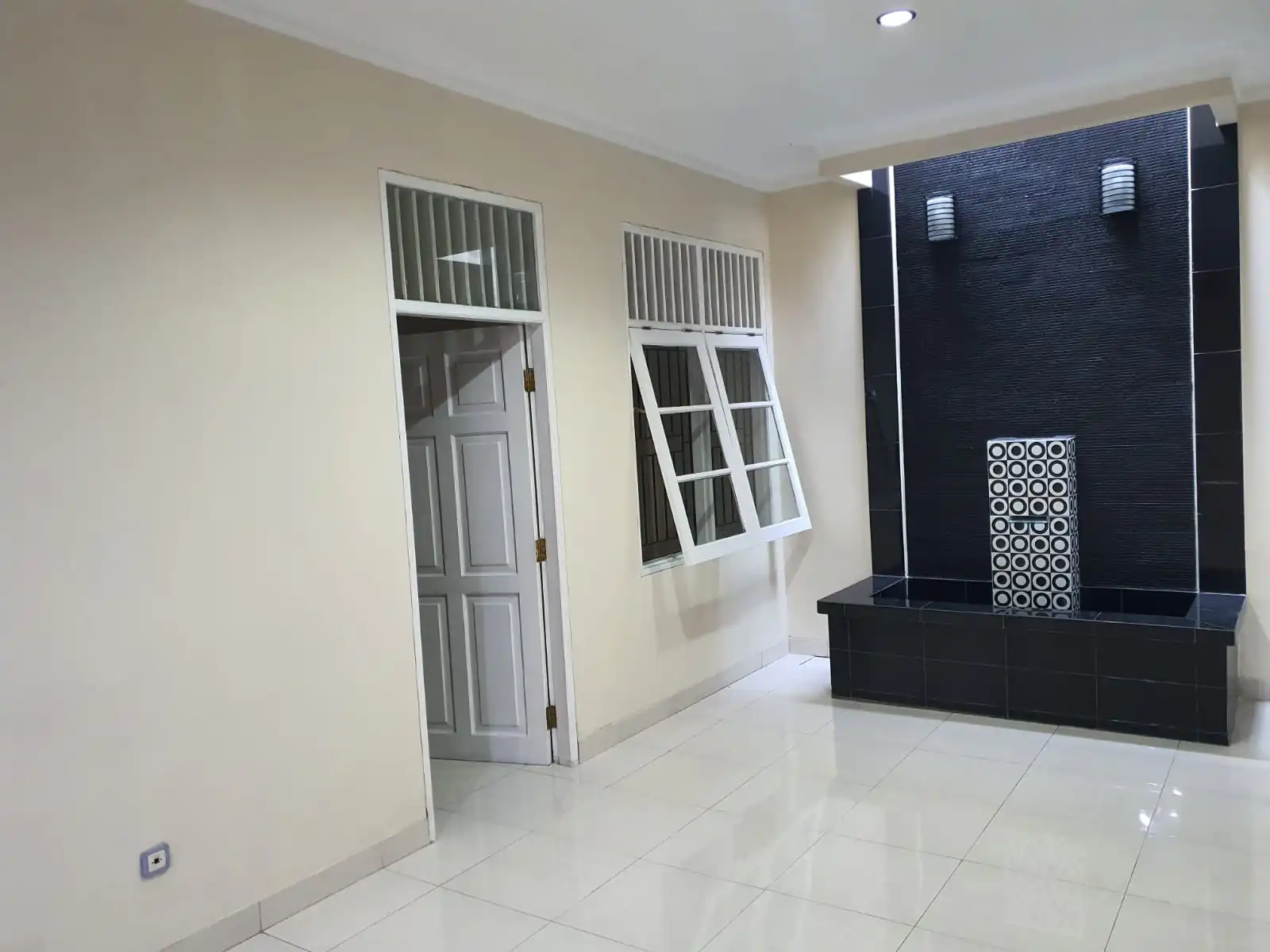 Rumah di Sektor 1b Gading Serpong Tangerang 4