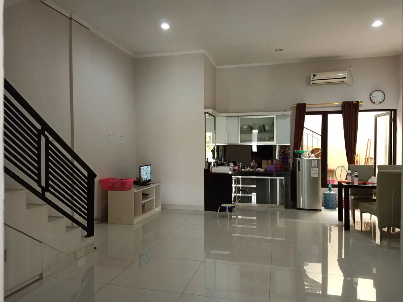Rumah Siap Huni di Komplek Holandia Karawaci 5