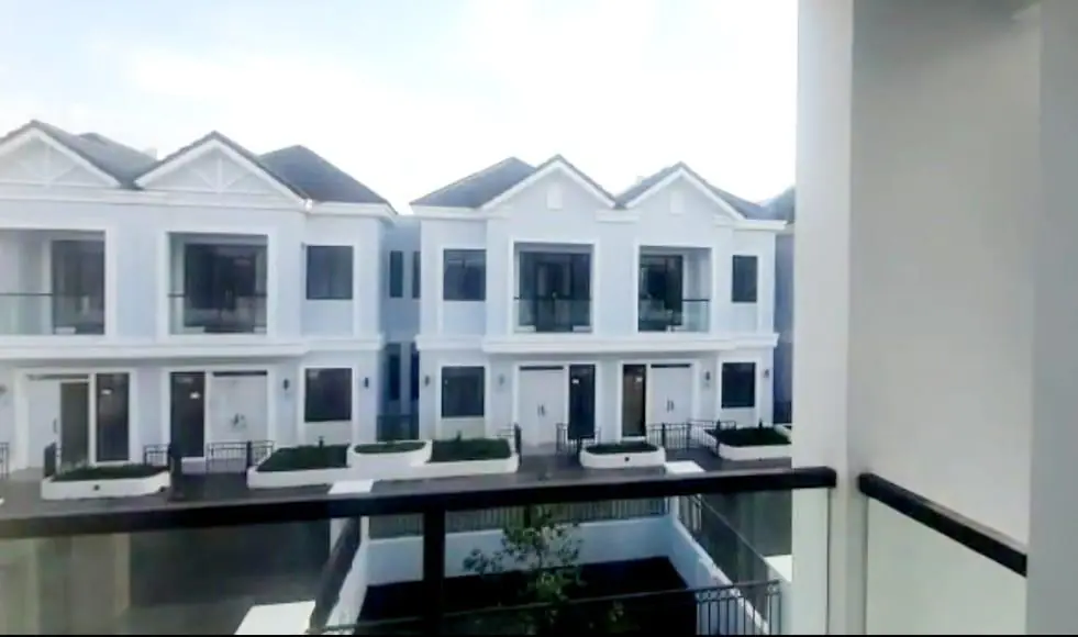 Rumah Baru Di Lavon 2 Swancity Tangerang 2