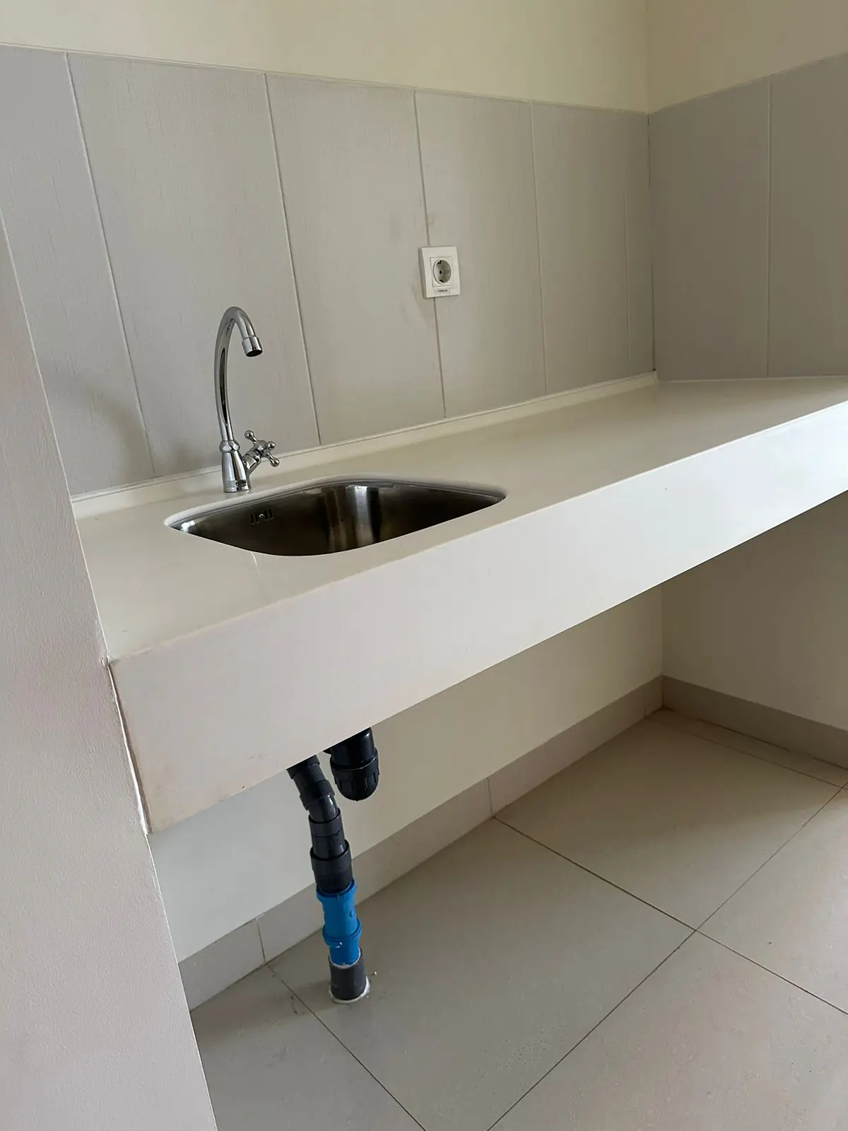 Apartment Orange County Bagus 1 Bed Room 2