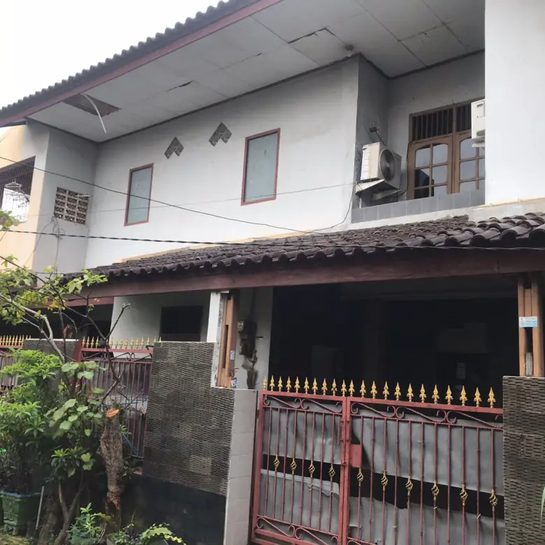 Rumah 2 Lantai Benua Indah Tangerang