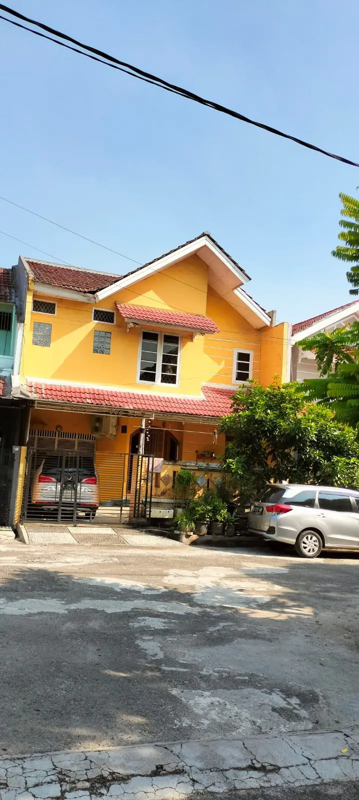 Rumah Dijual Di sektor 1e Gading Serpong 2 Lantai