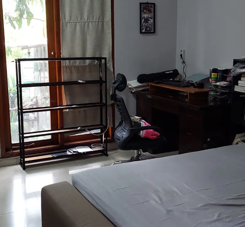 Rumah Dijual 2 Lantai di Metro Permata 1 KM