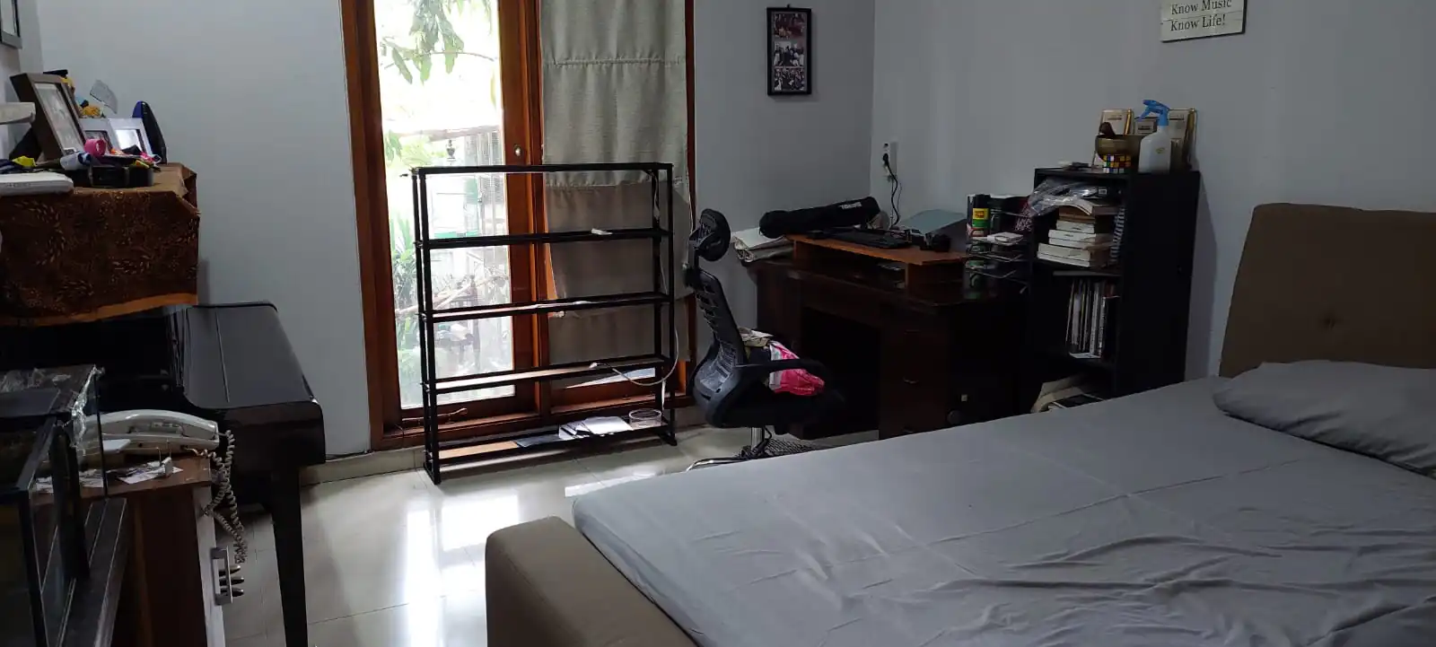 Rumah Dijual 2 Lantai di Metro Permata 1 KM