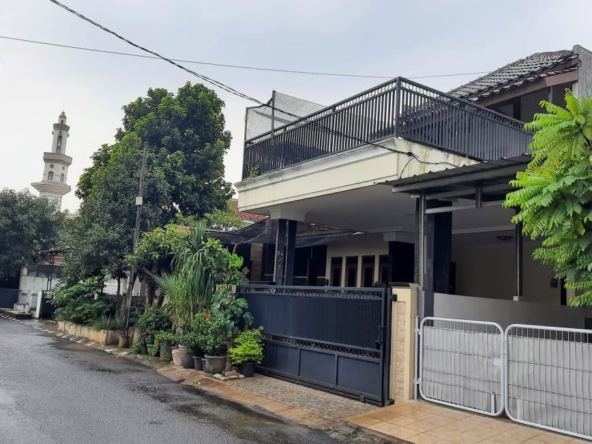 DIJUAL RUMAH Garha Raya Bintaro Cluster Anggrek Loka