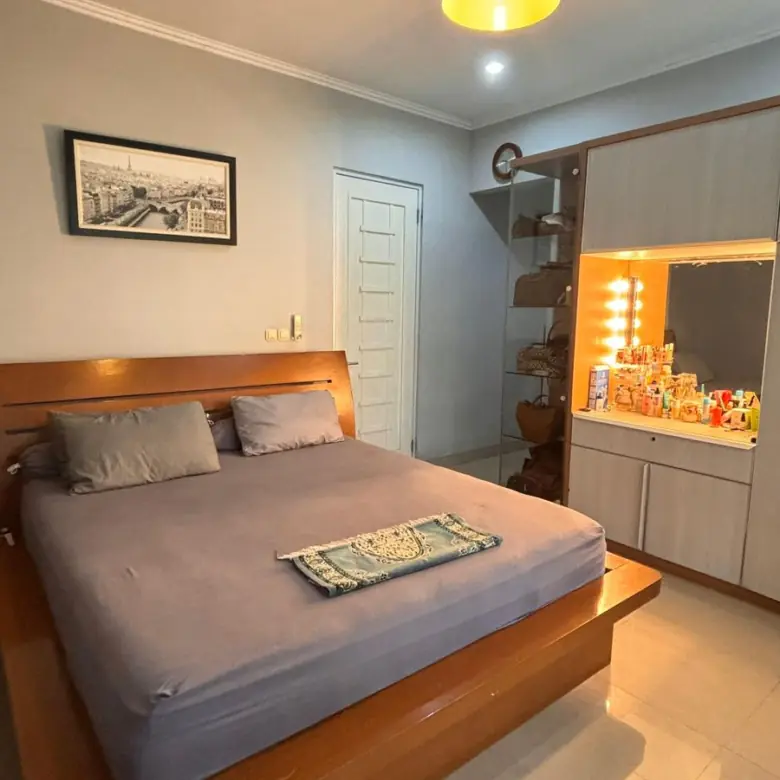 Rumah Cantik Rapi di Delatinos Cluster Patagonia 2