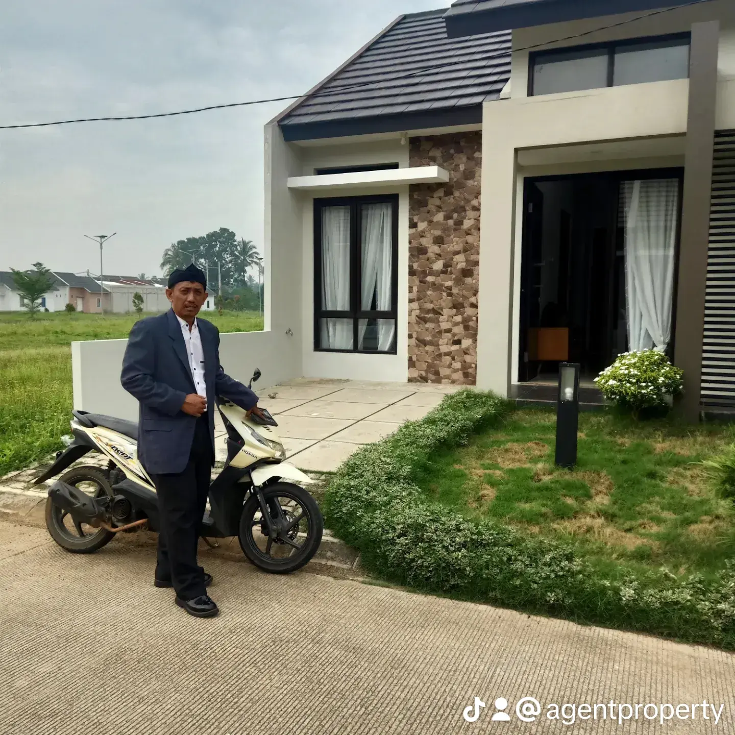 Rumah view danau dan juga view gunung Cileungsi Bogor