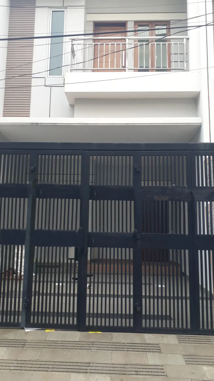 Rumah Bagus 3 Lantai Cideng Jakarta Pusat