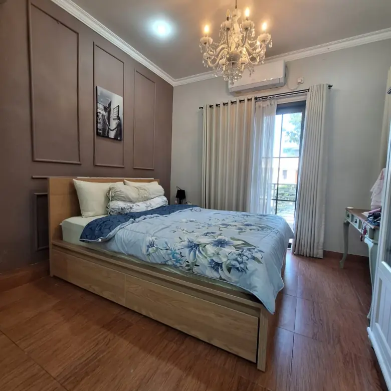 Kamar rumah cantik komplek elite buaran duren sawit