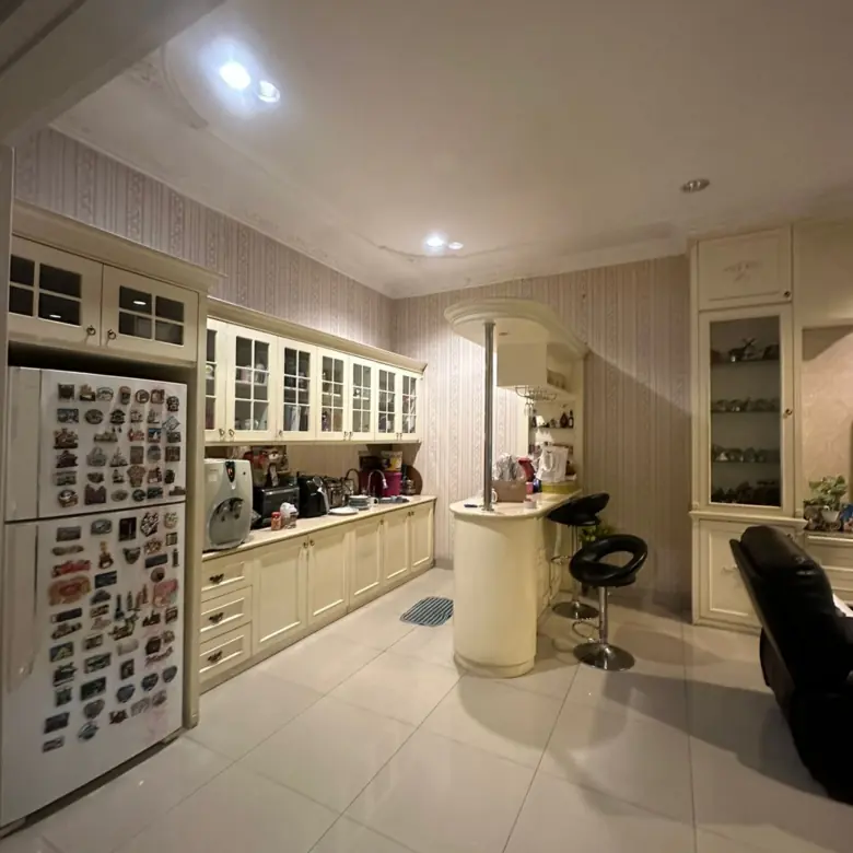 Living Room Lantai Atas 2 Cluster Aquamarine Gading Serpong