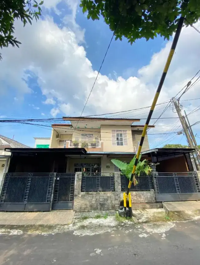 Tampak Depan Rumah Pamulang permai