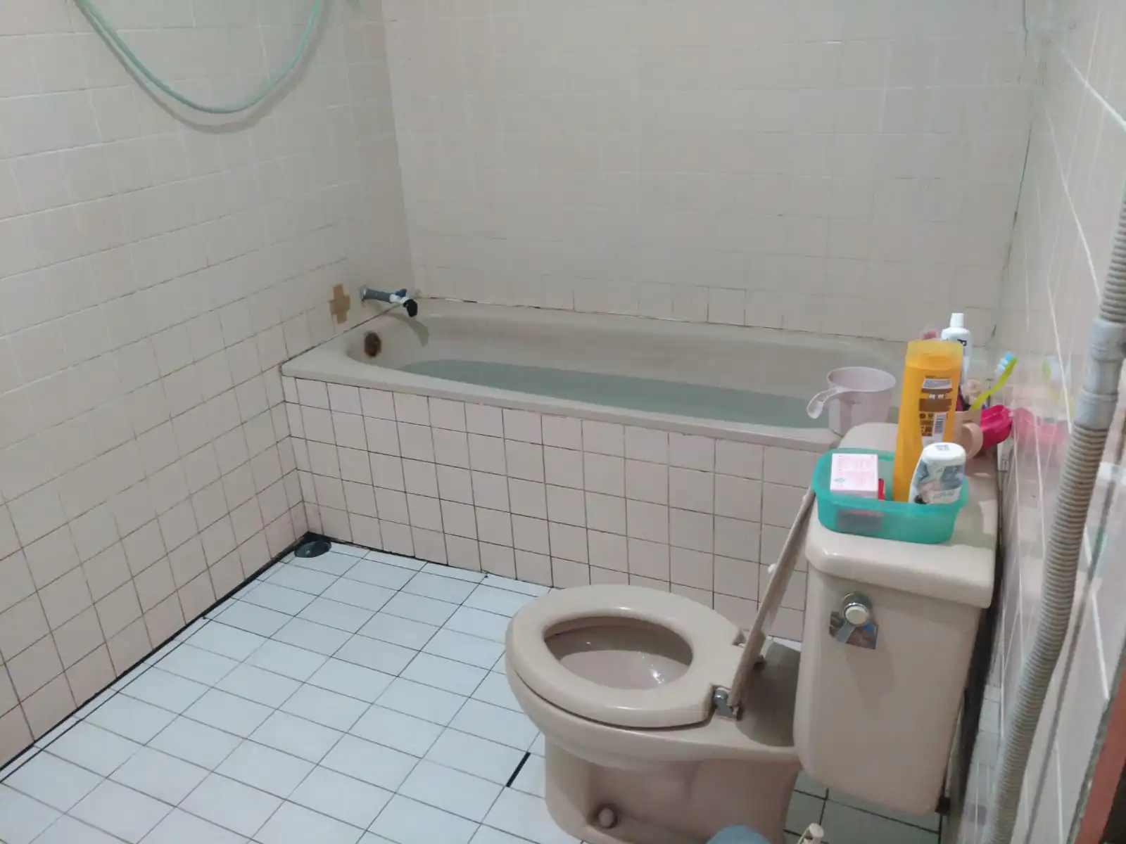 Kamar mandi Pamulang Permai
