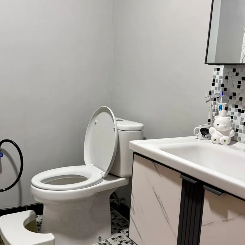 WC Condominium Golf Lippo Karawaci