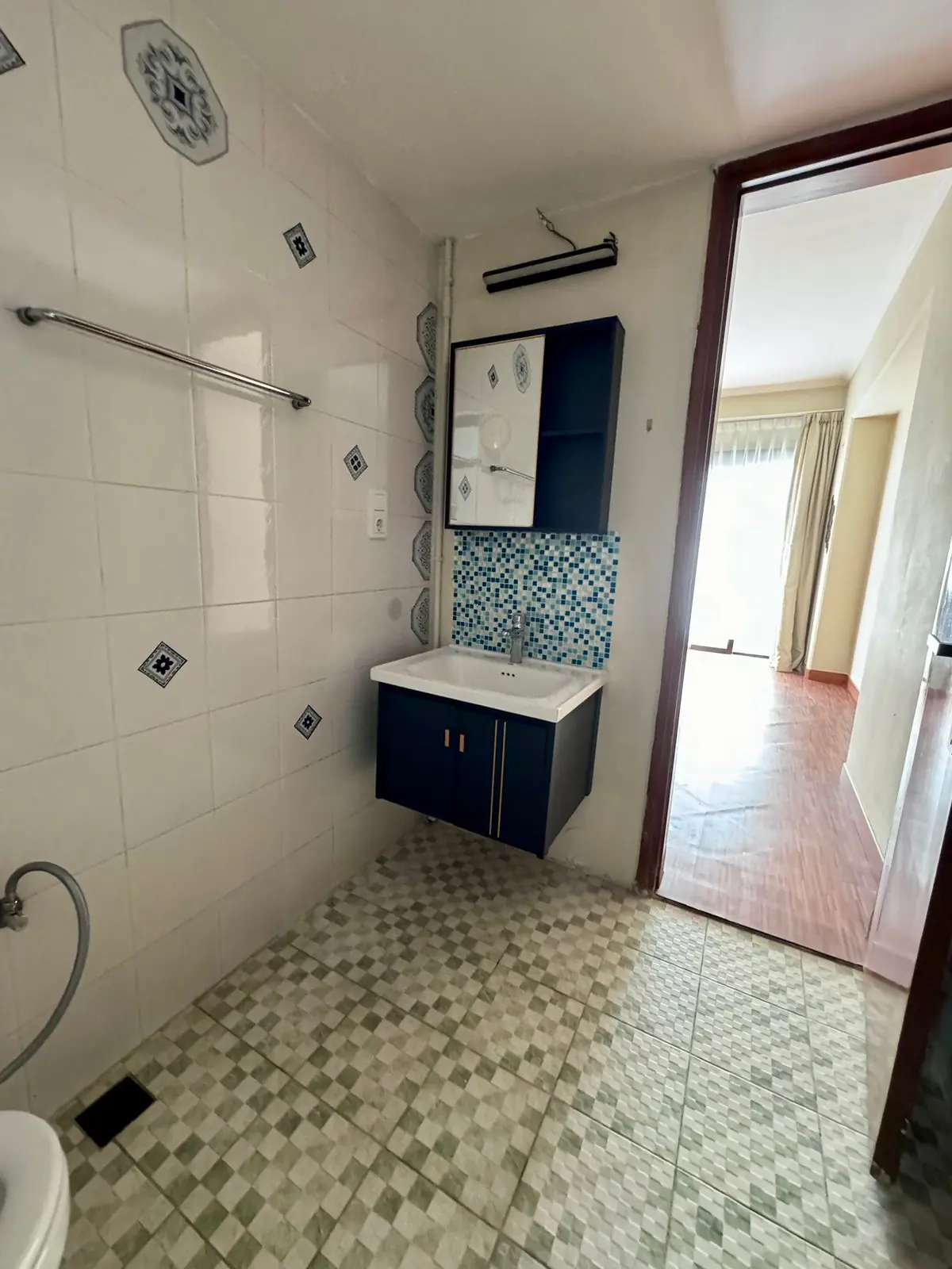 Design WC Condominium Golf Lippo Karawaci