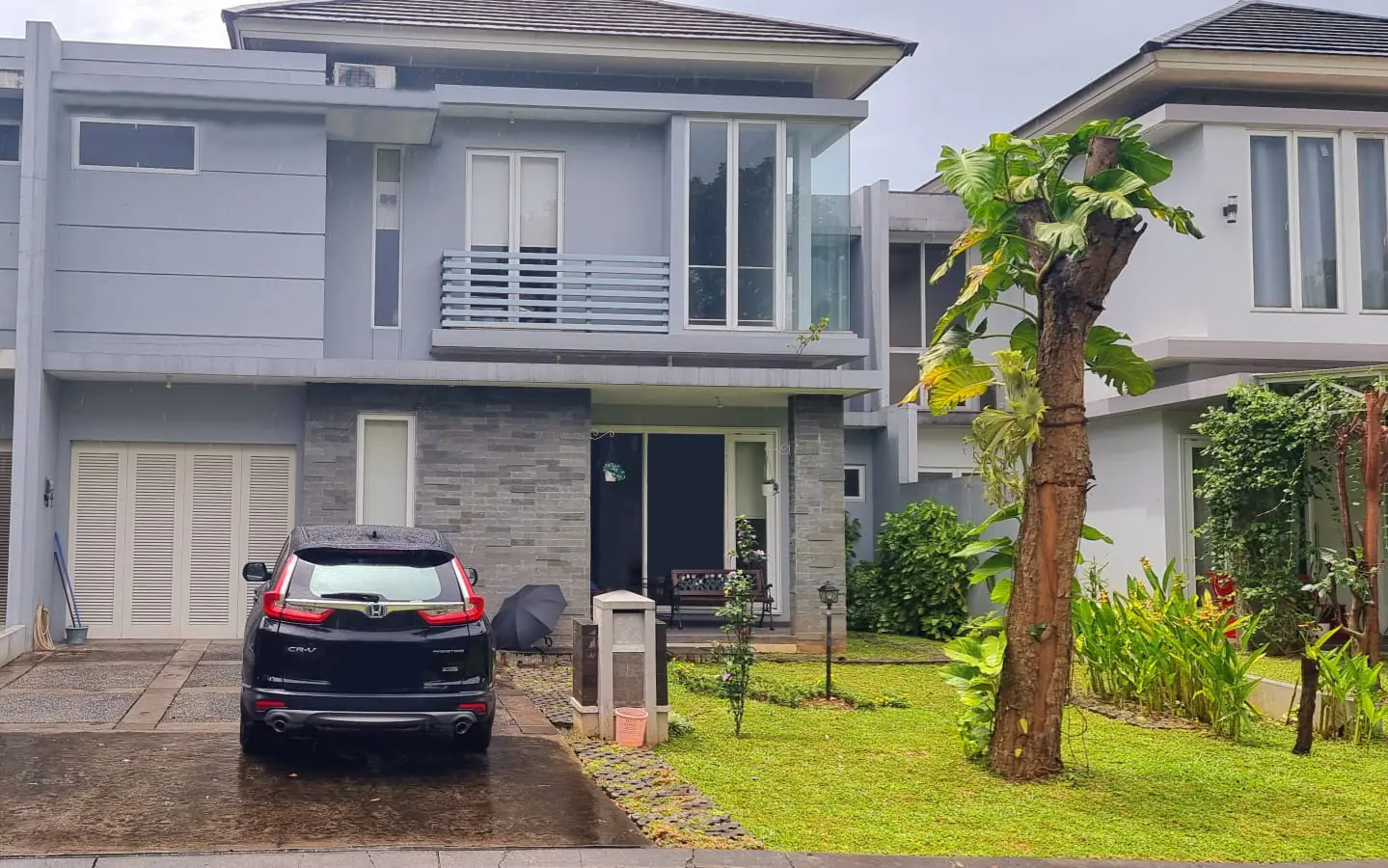 Rumah Bagus Siap Huni 2 Lantai Di Akasia Suvarna Padi Tangerang
