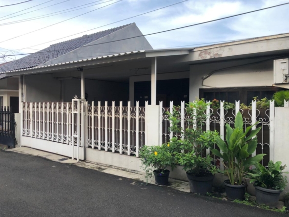 Rumah Bagus 1 Lantai Joglo Kembangan Jakarta Barat