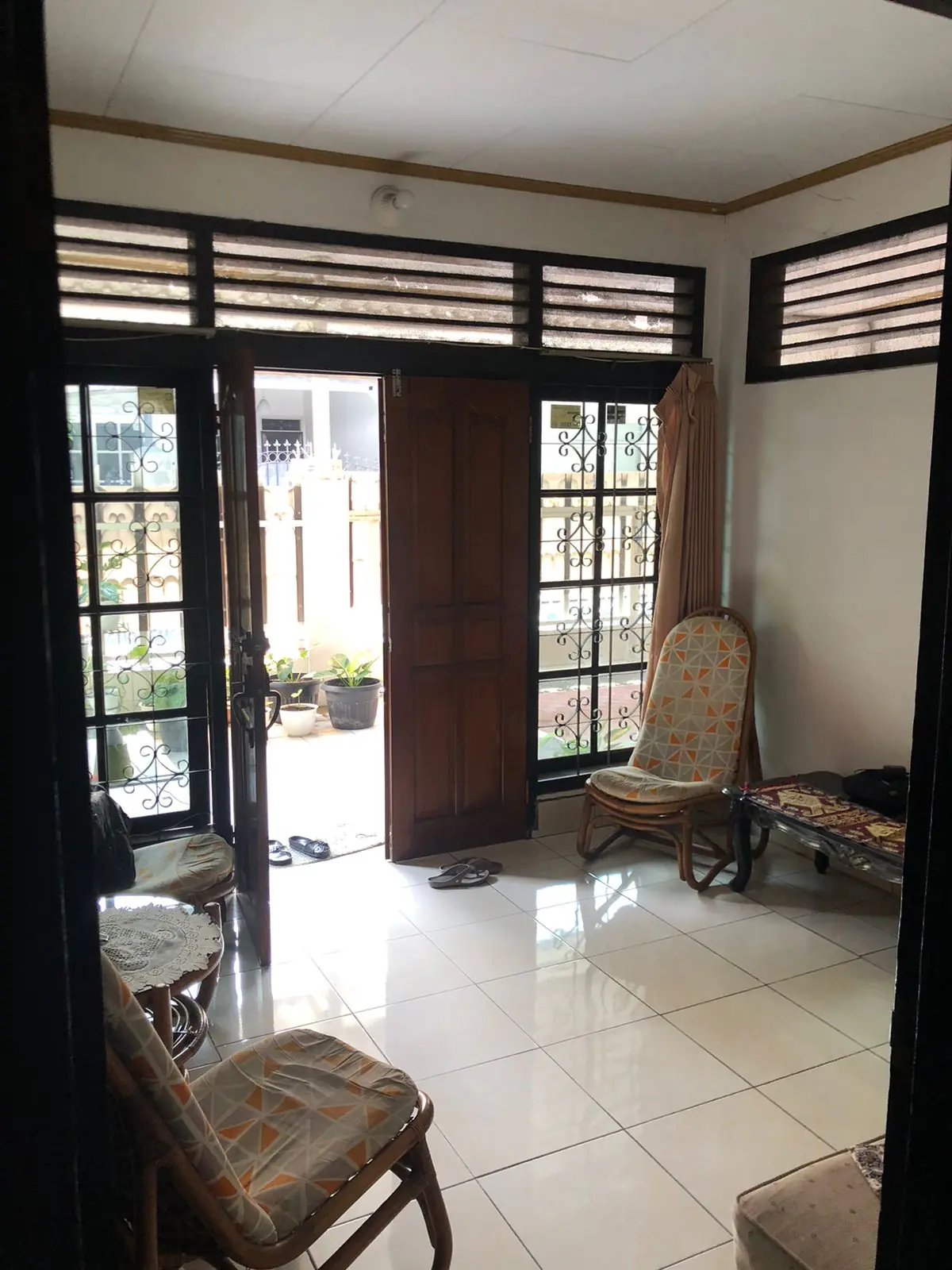 Rumah Bagus 1 Lantai Joglo Kembangan Jakarta Barat 3