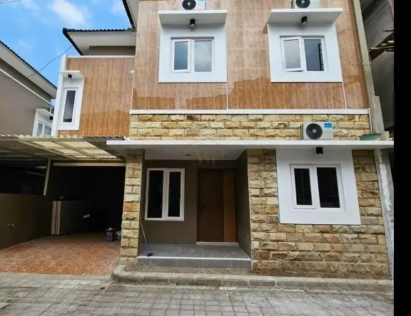 RUMAH FULL FURNISHED DALAM PERUMAHAN DI NGAGLIK SLEMAN