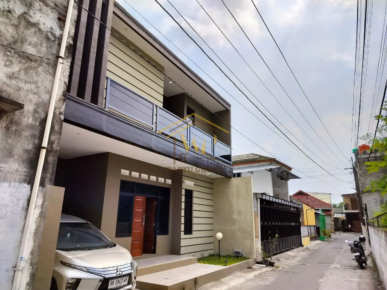 DIJUAL RUMAH CANTIK SIAP HUNI 2 LANTAI DI JALAN HOS COKROAMINOTO JOGJA 2