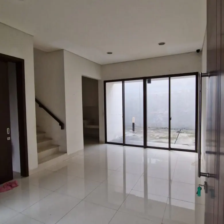 Rumah Bagus Siap Huni 2 Lantai Di BSD Eminent Tangerang 2