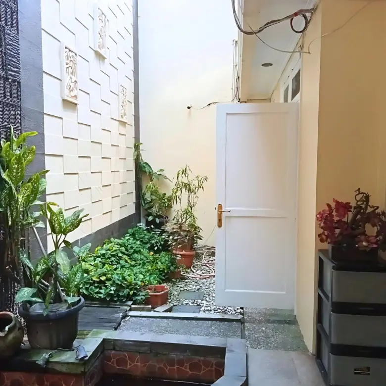 Rumah di Jalan Hartono Raya Modernland