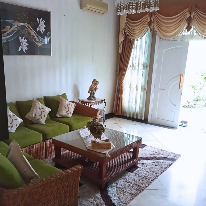 Rumah di Jalan Hartono Raya Modernland