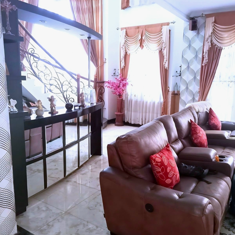 Rumah di Jalan Hartono Raya Modernland